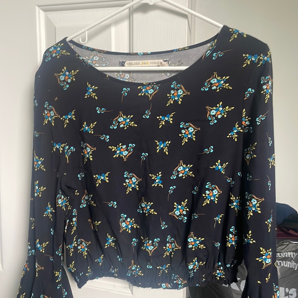 Bell sleeved floral top
